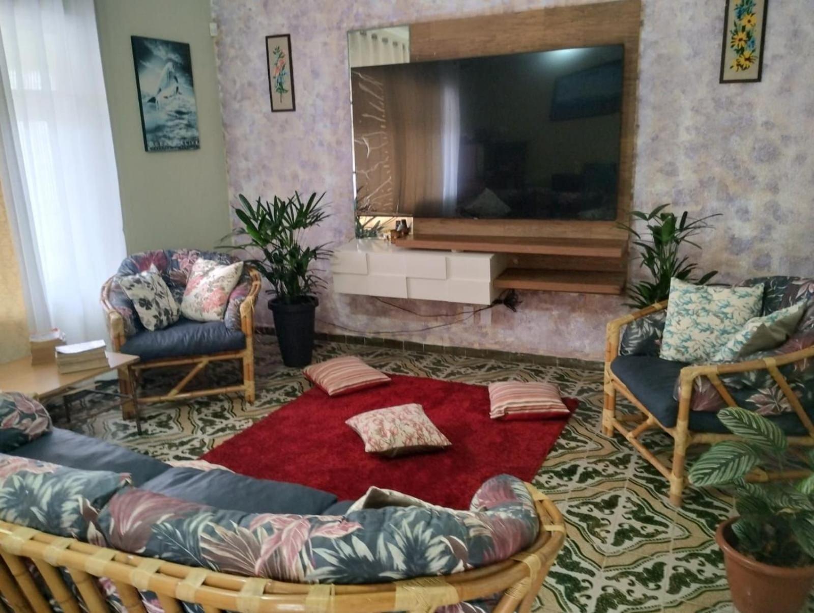 Piscina 6 Quarto 300M Praia Jardim Churrasqueira 16 Pessoas Garagem 3 Carros Monitoramento 24 Horas Mesa De Sinuca Itanhaém Dış mekan fotoğraf